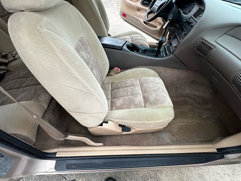 Used 1997 Ford Thunderbird LX RWD image 34
