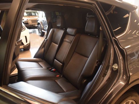 Used 2018 Toyota RAV4 Limited w/ Advanced Technology Package AWD/4WD image 51