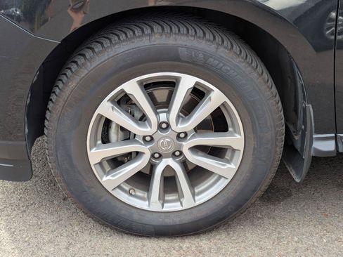 Used 2015 Nissan Pathfinder SL w/ SL Premium Package AWD/4WD image 3