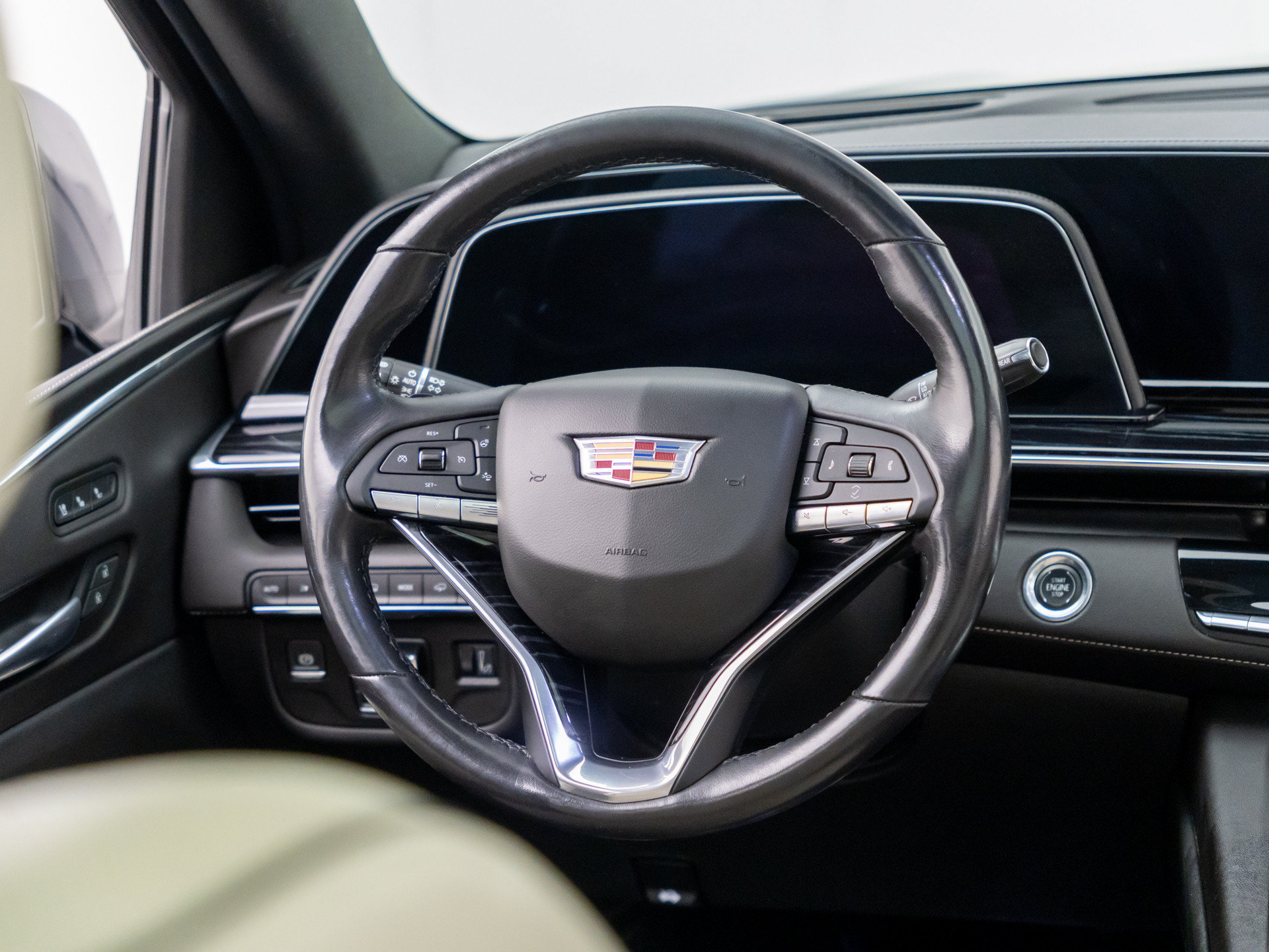 Used 2021 Cadillac Escalade ESV Sport w/ Driver Assist Tech Package AWD/4WD image 10