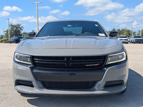 Used 2023 Dodge Charger SXT w/ Blacktop Package RWD image 2