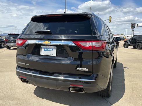 Used 2018 Chevrolet Traverse High Country AWD/4WD image 17