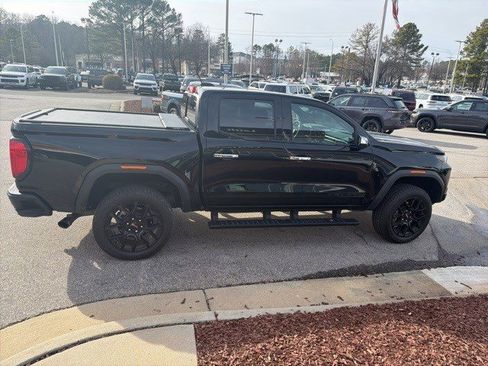 Used 2025 GMC Canyon Denali w/ LPO, Denali Black Edition image 7