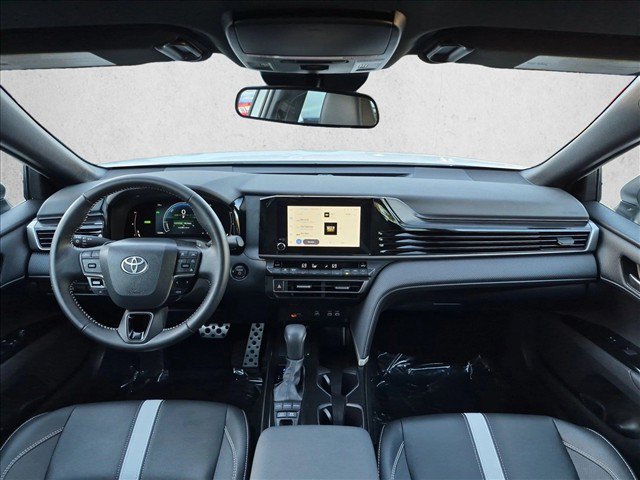 Certified 2025 Toyota Camry SE FWD image 17