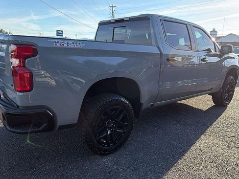 Used 2024 Chevrolet Silverado 1500 LT Trail Boss w/ Convenience Package II AWD/4WD image 8