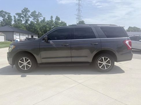 Used 2019 Ford Expedition XLT AWD/4WD image 6