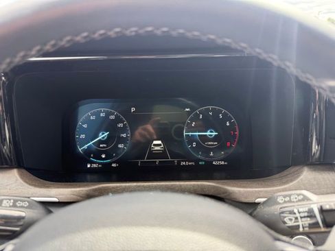 Used 2022 Kia Sorento SX Prestige image 12