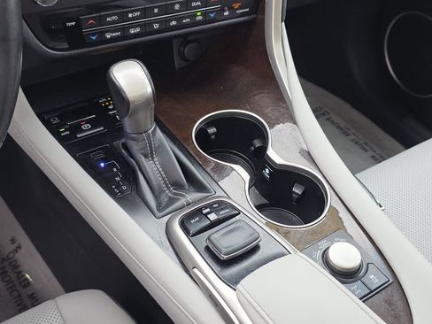 Used 2019 Lexus RX 350 AWD w/ Navigation Package image 27