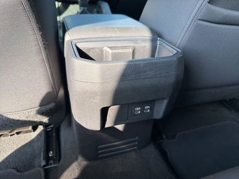 Used 2024 Toyota Tacoma TRD Off-Road AWD/4WD image 26