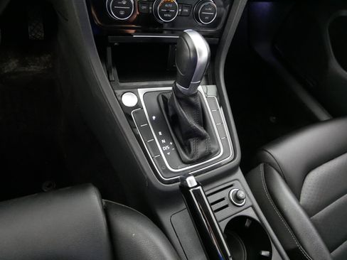 Used 2017 Volkswagen Golf SEL image 23