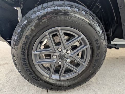 Used 2024 Jeep Wrangler Unlimited Sport AWD/4WD image 45