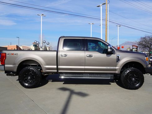 Used 2020 Ford F250 Lariat w/ Lariat Ultimate Package image 9