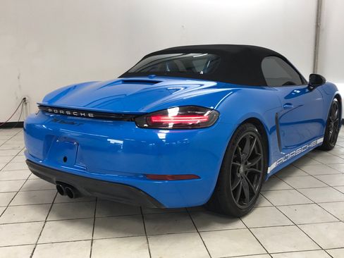 Used 2022 Porsche 718 Boxster RWD image 4