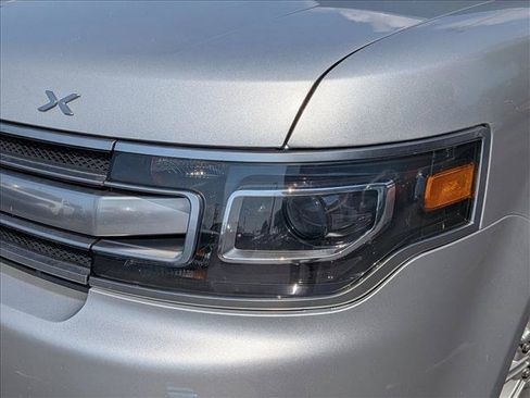 Used 2019 Ford Flex Limited FWD image 2