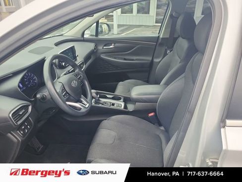 Used 2019 Hyundai Santa Fe SE image 10