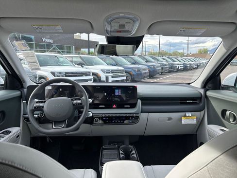 New 2026 Hyundai Ioniq 5 Limited image 12