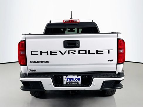 Used 2022 Chevrolet Colorado Z71 AWD/4WD image 6