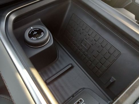 New 2025 Ford Expedition Active AWD/4WD image 22