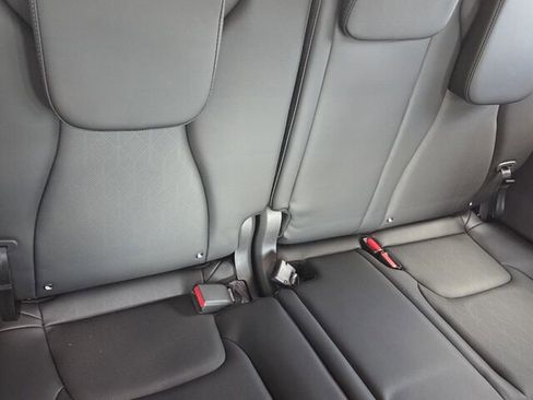 Used 2026 Kia Carnival EX image 14