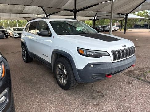 Used 2019 Jeep Cherokee Trailhawk AWD/4WD image 1
