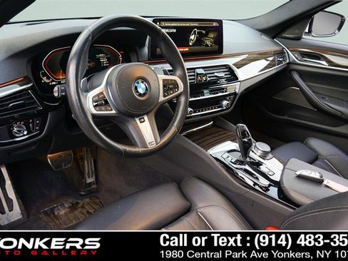 Used 2022 BMW 540i xDrive w/ M Sport Package image 23