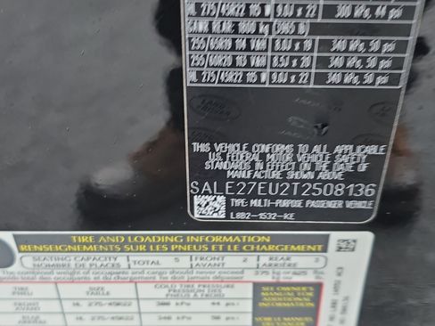 New 2026 Land Rover Defender 110 X-Dynamic SE image 34