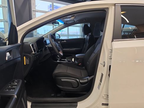 Certified 2022 Kia Sportage LX FWD image 14