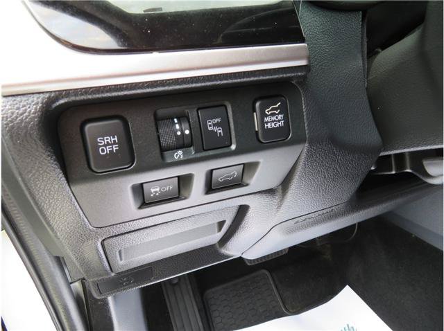 Used 2018 Subaru Forester 2.5i Touring AWD/4WD image 11