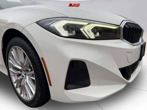 Used 2023 BMW 330i xDrive Sedan w/ Driving Assistance Package AWD/4WD image 11