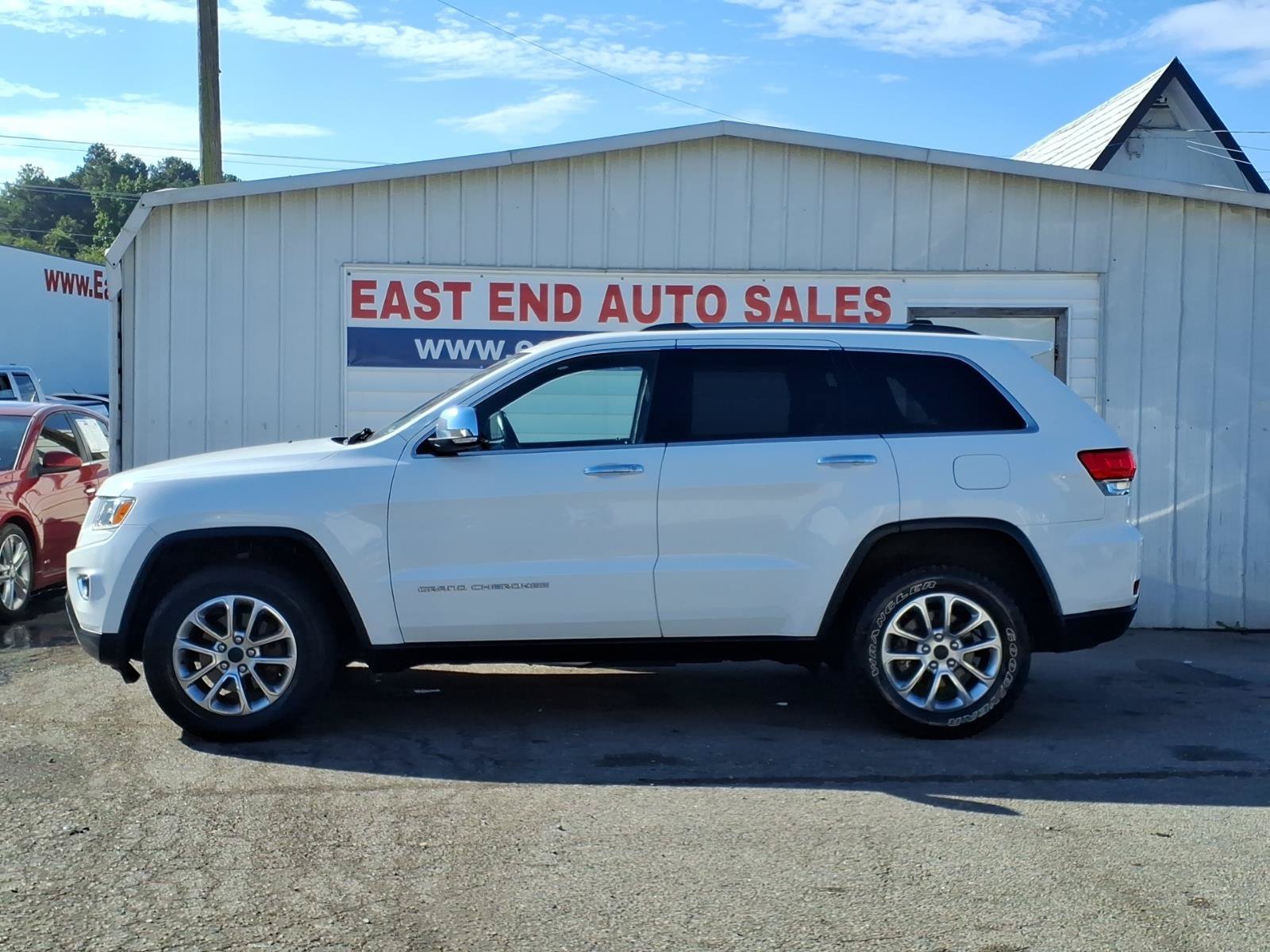 Used 2014 Jeep Grand Cherokee Limited w/ Trailer Tow Group IV AWD/4WD image 2