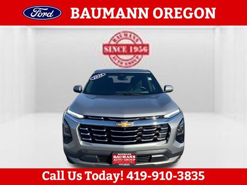 Used 2025 Chevrolet Equinox LT FWD image 11