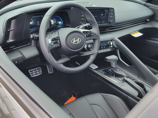 New 2026 Hyundai Elantra SEL Sport FWD image 5
