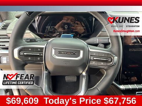 New 2026 GMC Acadia Denali Ultimate w/ LPO, Floor Liner Package AWD/4WD image 32