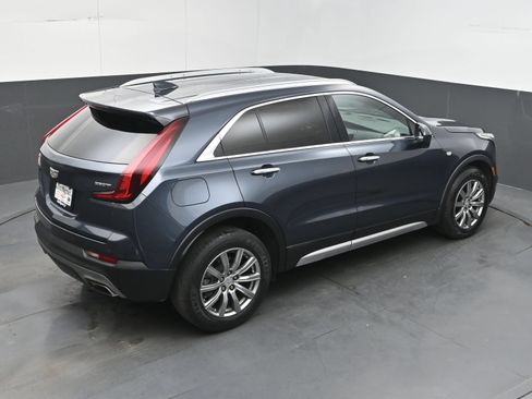 Used 2020 Cadillac XT4 Premium Luxury FWD image 32