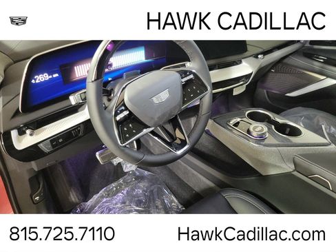 New 2025 Cadillac Optiq Sport 2 AWD/4WD image 13