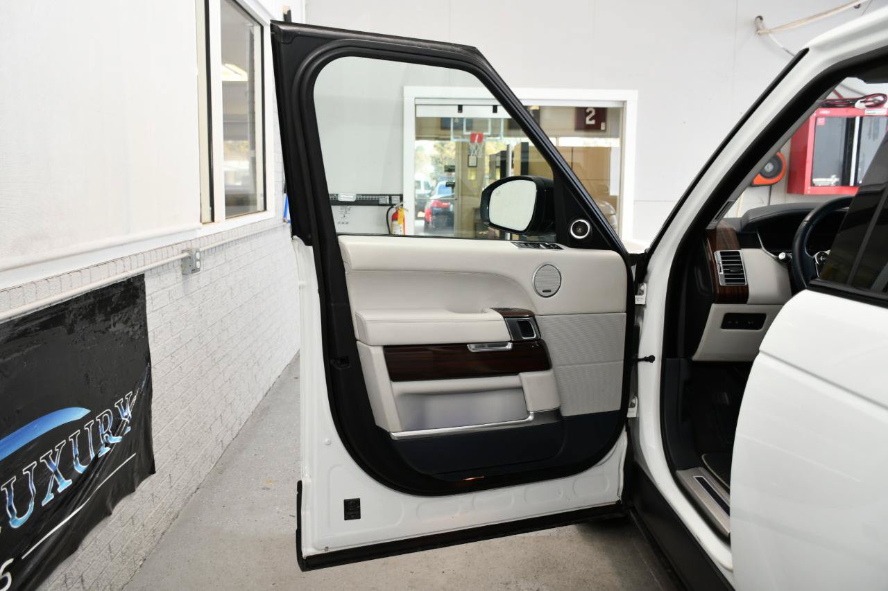 Used 2017 Land Rover Range Rover Long Wheelbase Autobiography AWD/4WD image 12