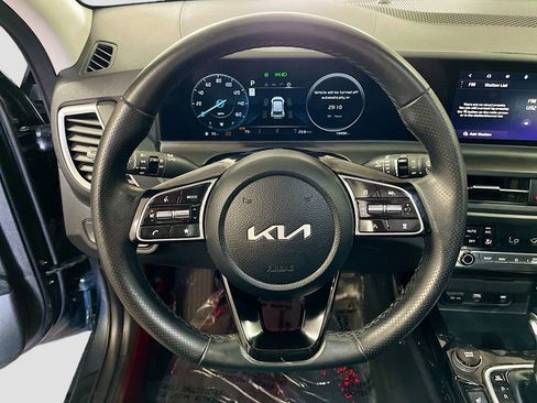 Used 2024 Kia Seltos SX w/ SX Sunroof Package AWD/4WD image 11