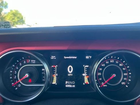 Used 2019 Jeep Wrangler Unlimited Rubicon AWD/4WD image 18