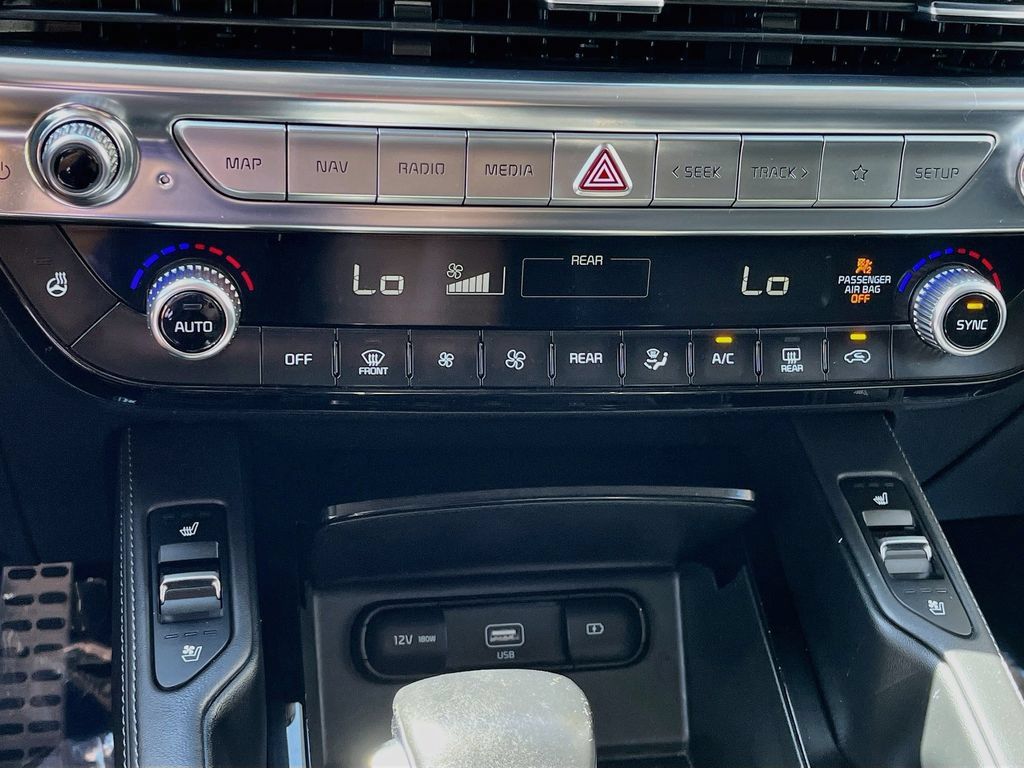 Used 2022 Kia Telluride SX w/ SX Prestige Package AWD/4WD image 16