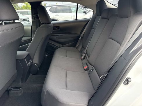 Used 2025 Toyota Corolla LE FWD image 10