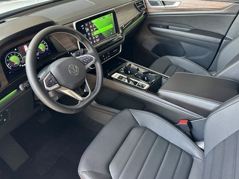 New 2026 Volkswagen Atlas SEL AWD/4WD image 8