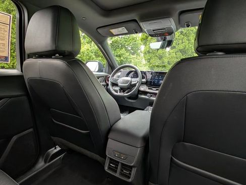 Used 2025 Chevrolet Equinox RS w/ Safety and Technology Package FWD image 34