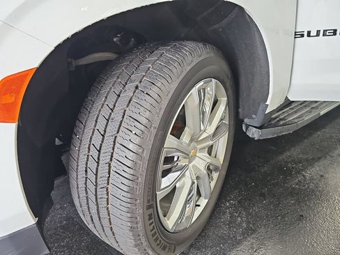 Used 2024 Chevrolet Suburban High Country w/ Max Trailering Package AWD/4WD image 33