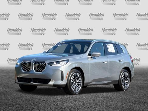 Used 2025 BMW X3 xDrive30i w/ Convenience Package AWD/4WD image 9