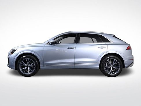 Used 2025 Audi Q8 Premium w/ Convenience Package AWD/4WD image 2