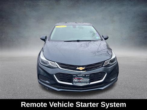 Used 2017 Chevrolet Cruze LT w/ Convenience Package FWD image 10