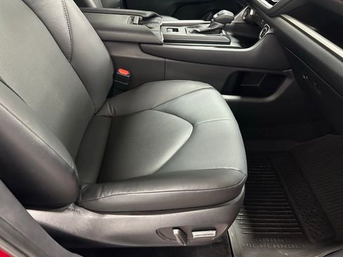 Used 2025 Toyota Grand Highlander FWD image 65