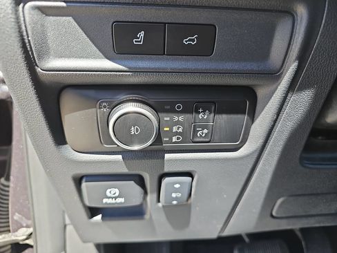 Used 2024 Ford Expedition Max Limited AWD/4WD image 26