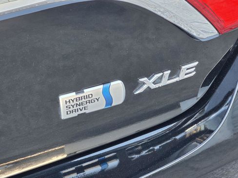 Used 2015 Toyota Camry XLE image 43