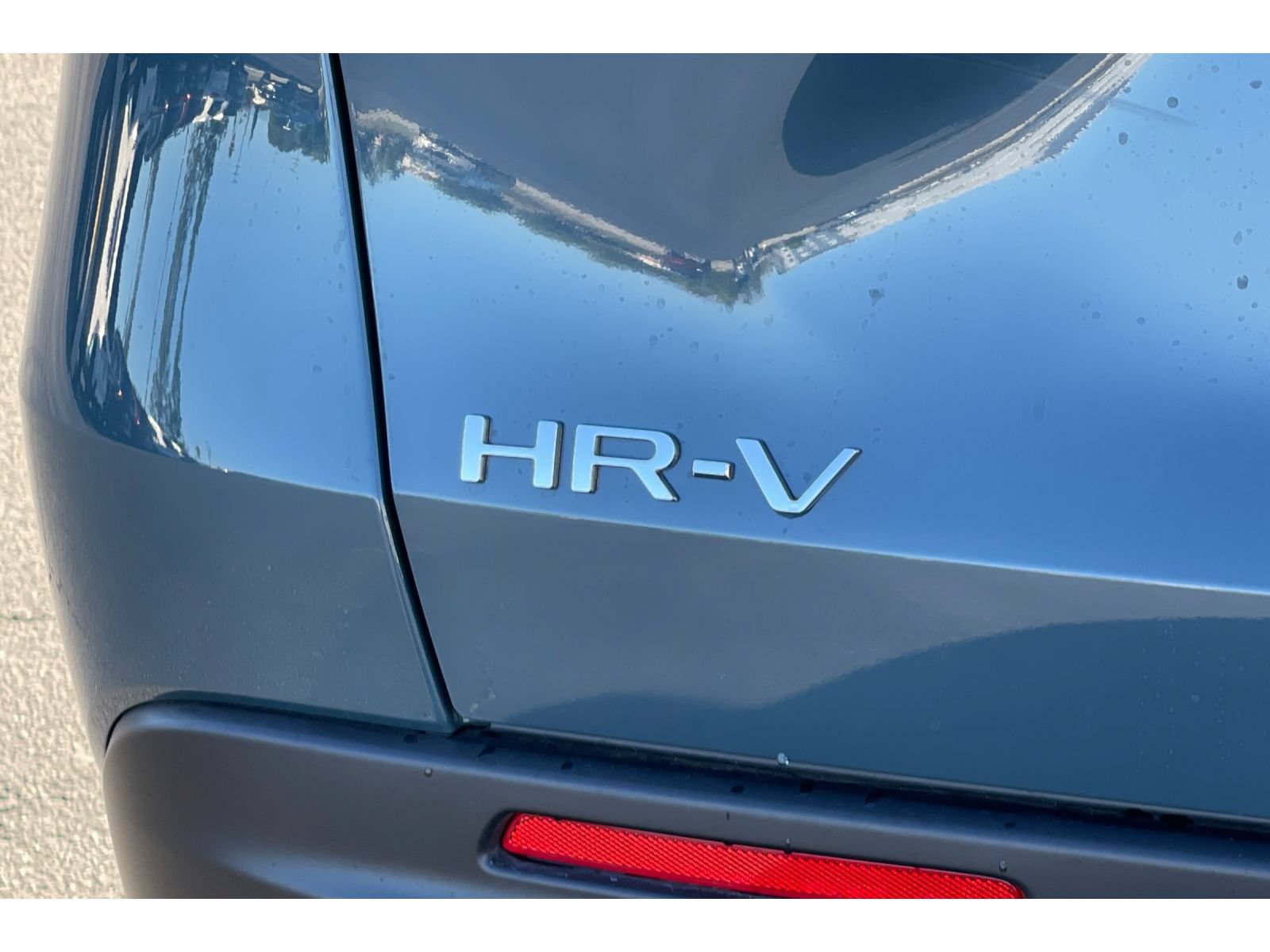 Used 2027 Honda HR-V LX image 17